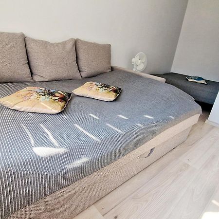 Sp Apartment Klaipedas Street Close To Beach Liepaja Exterior photo